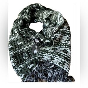 Bon words fashion world Christmas scarf.